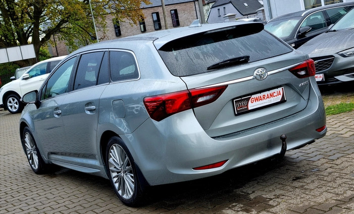 Toyota Avensis cena 59900 przebieg: 161000, rok produkcji 2016 z Wleń małe 232